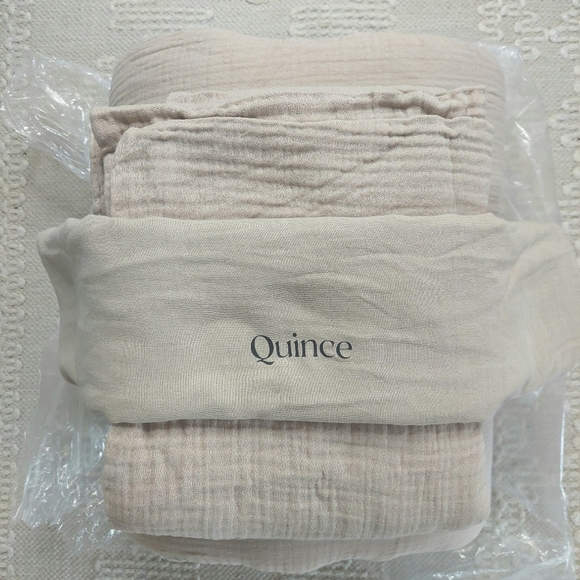 NWOT- Quince Organic Cotton Dune Airy Gauze Duvet Cover! King/ Cal King(809) - Picture 8 of 14